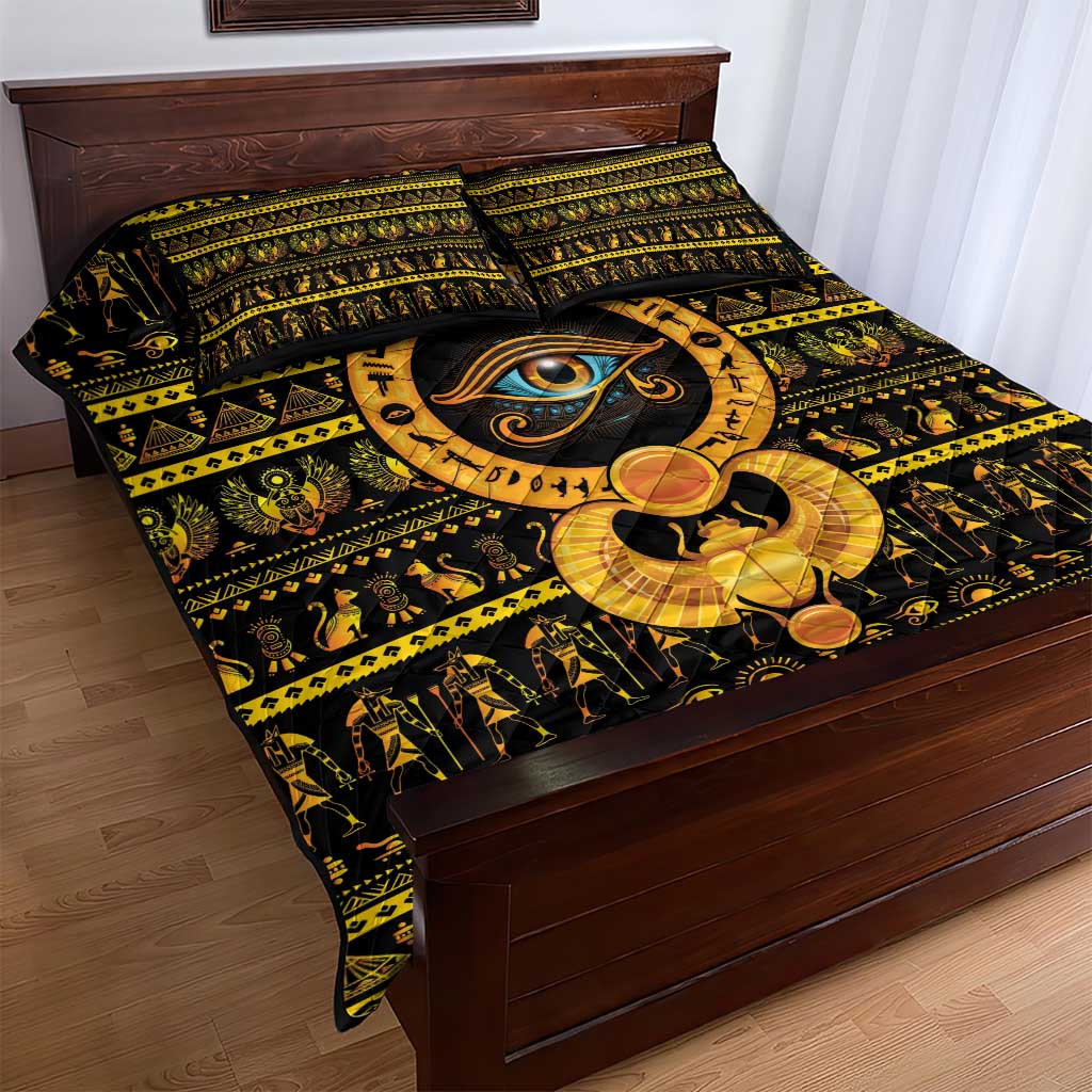 Egyptian God of The Sun Eye of Ra Quilt Bed Set