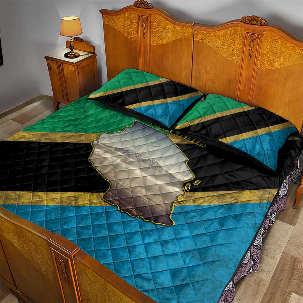 African Volcano Kilimanjaro Tanzania Quilt Bed Set Grunge Flag Map of Tanzania - African Pride