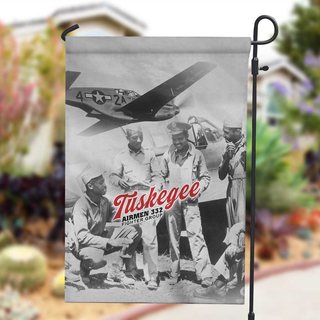 Tuskegee Airmen 332nd Fighter Group Garden Flag Vintage-style War - African Pride