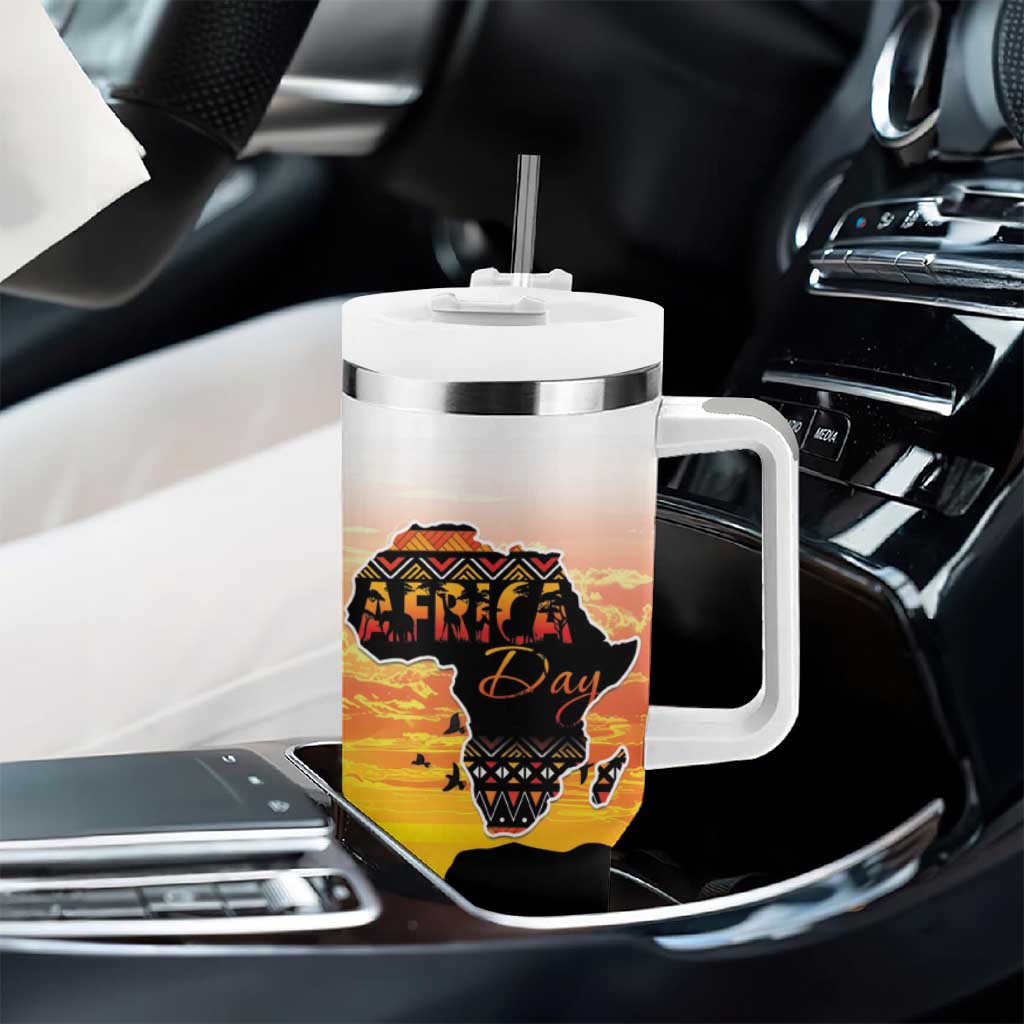Africa Day Tumbler With Handle Safari With Map - African Pattern