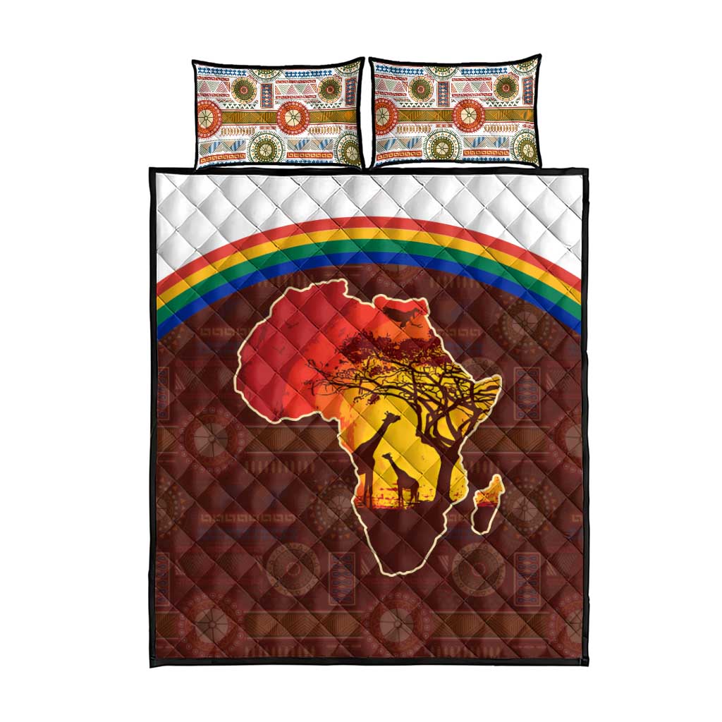 African Sunset Quilt Bed Set Tribal Pattern Continent Silhouette - Rainbow Arc Safari Scene