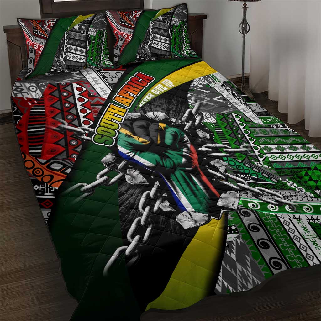 South Africa Fist of Freedom Quilt Bed Set Never Give Up