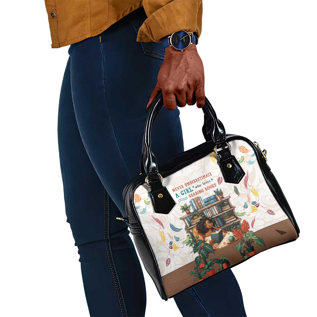 Never Underestimate A Girl Who Loves Reading Books Shoulder Handbag African Book Lovers