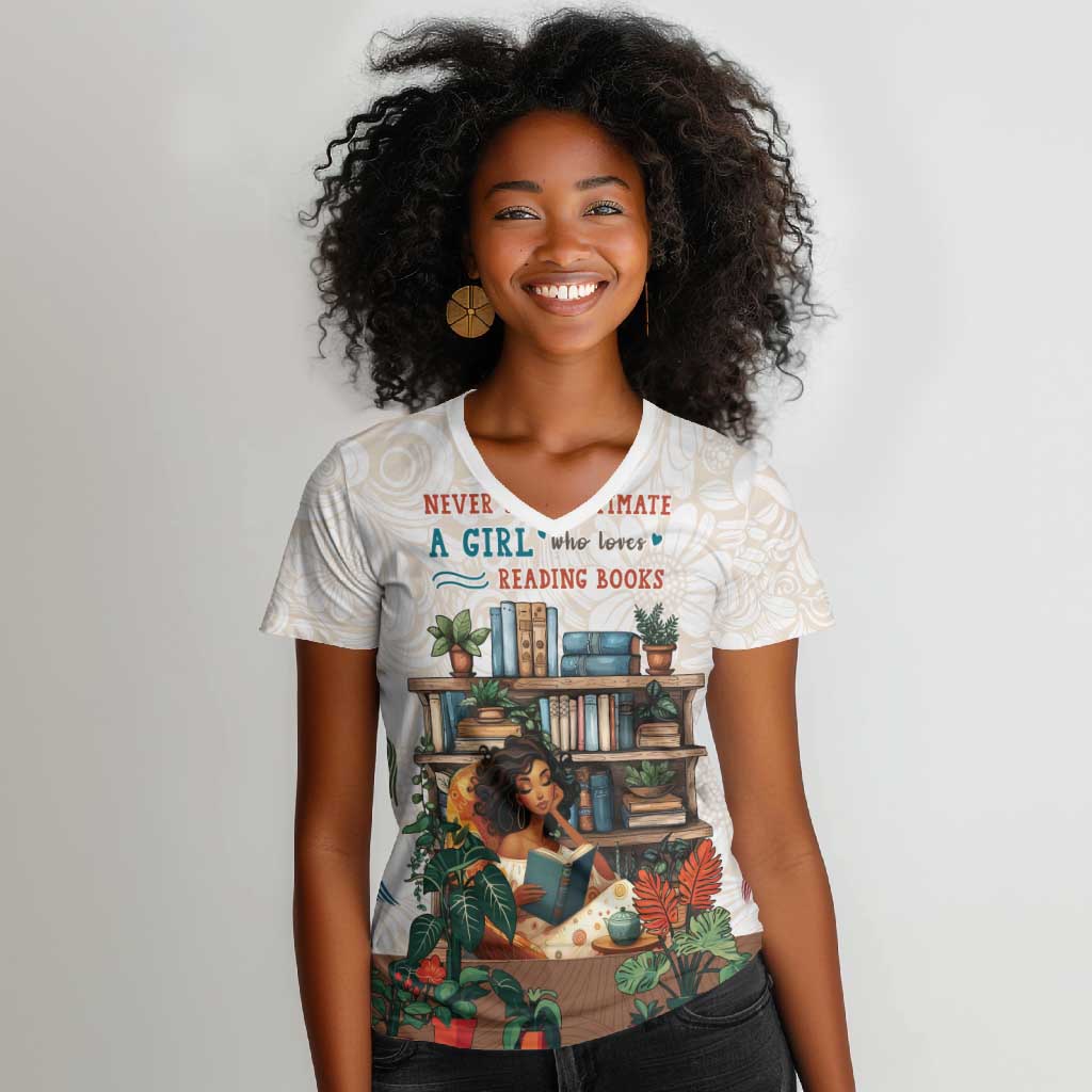 Never Underestimate A Girl Who Loves Reading Books Women V-Neck T-Shirt African Book Lovers