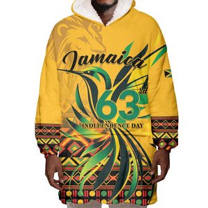 Personalized Black Jamaican Independence Day 1962 Wearable Blanket Hoodie Jumieka Streamertail Reggae Pattern LT01