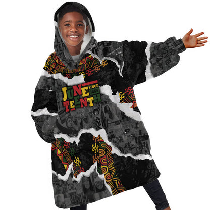 Juneteenth Freedom Day Personalized Grunge Ethnic Motif Kid Wearable Blanket Hoodie Black History