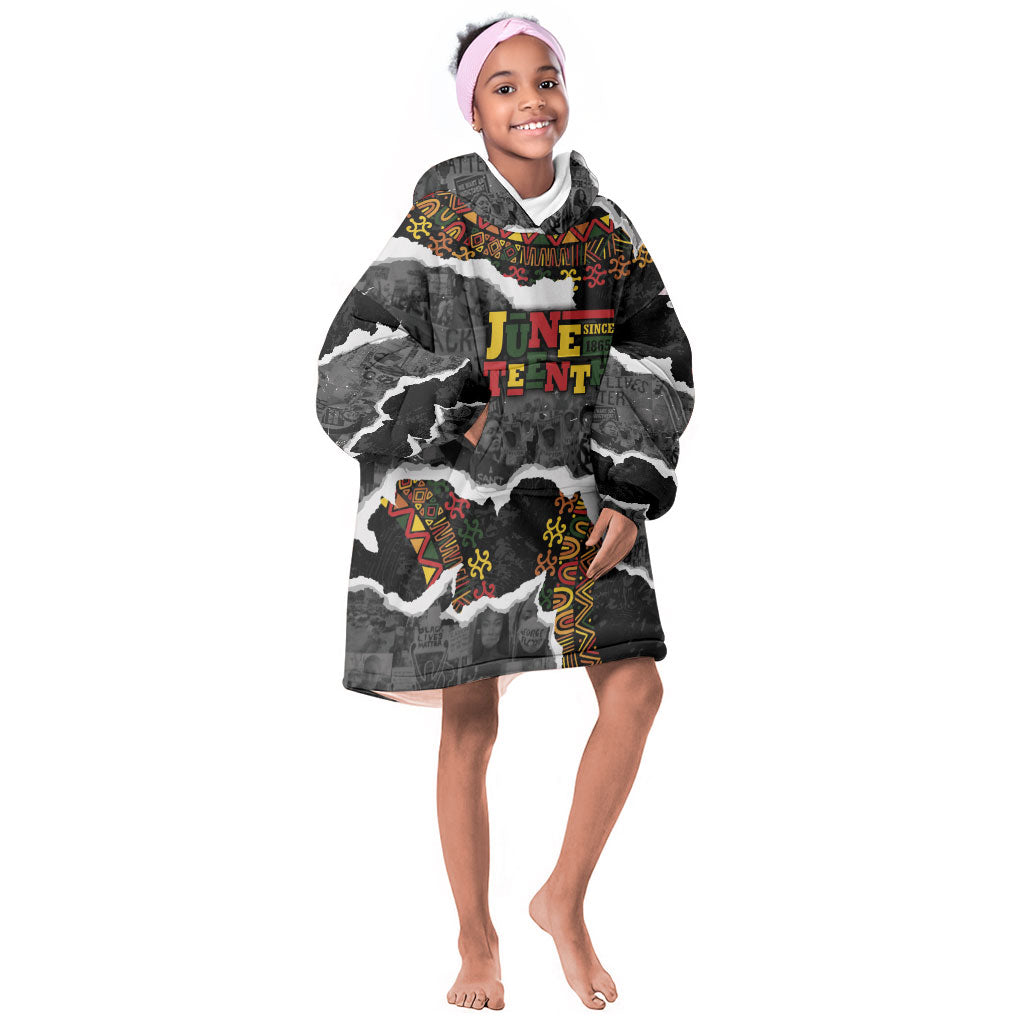 Juneteenth Freedom Day Personalized Grunge Ethnic Motif Kid Wearable Blanket Hoodie Black History
