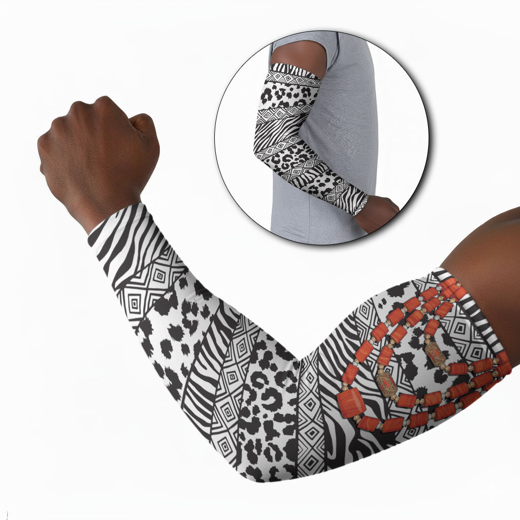 Nigeria Traditional Coral Bead Attire Arm Sleeves African Tribal Element Wild Animal Skins