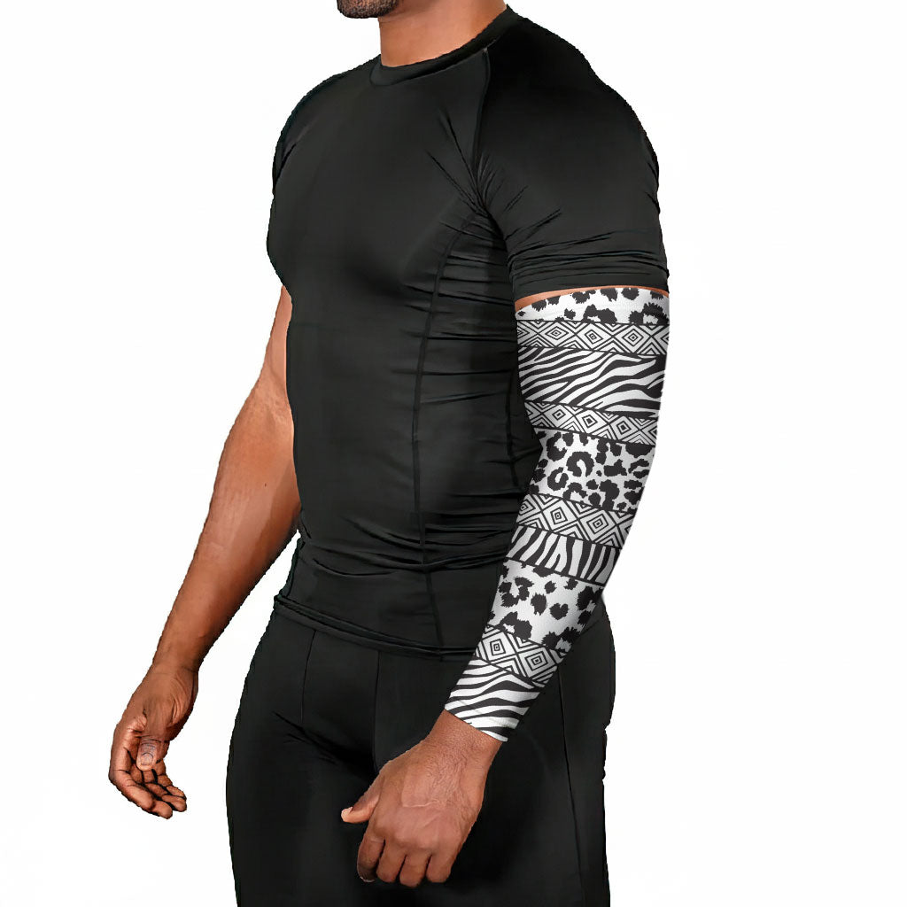 Nigeria Traditional Coral Bead Attire Arm Sleeves African Tribal Element Wild Animal Skins