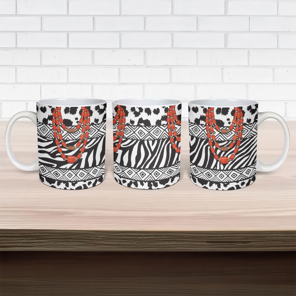 Nigeria Traditional Coral Bead Attire Ceramic Mug African Tribal Element Wild Animal Skins