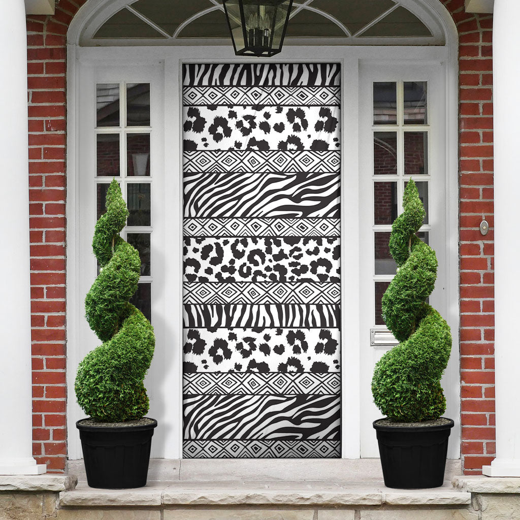 Nigeria Traditional Coral Bead Attire Door Cover African Tribal Element Wild Animal Skins