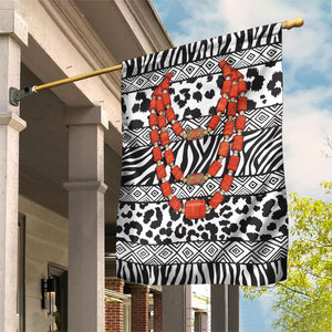Nigeria Traditional Coral Bead Attire Garden Flag African Tribal Element Wild Animal Skins