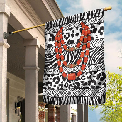 Nigeria Traditional Coral Bead Attire Garden Flag African Tribal Element Wild Animal Skins