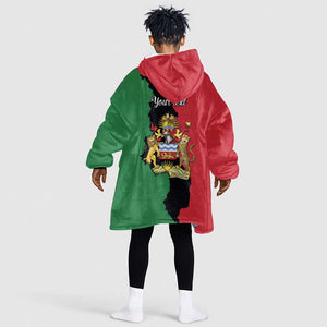 Malawi Flag Map Kid Wearable Blanket Hoodie Simple Malawi Emblem Coat of Arms - African Pride