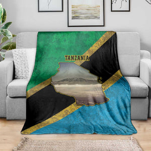 African Volcano Kilimanjaro Tanzania Blanket Grunge Flag Map of Tanzania - African Pride