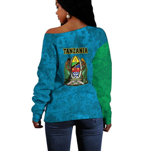African Volcano Kilimanjaro Tanzania Off Shoulder Sweater Grunge Flag Map of Tanzania - African Pride