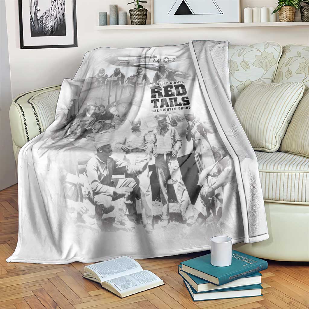 Tuskegee Airmen 332nd Fighter Group Blanket The First to Fly with Honor - African Pride