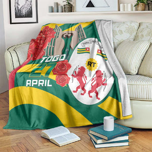 Republique Togolaise Monument de l'Independance Blanket African Pinkish Rose Coat Of Arms