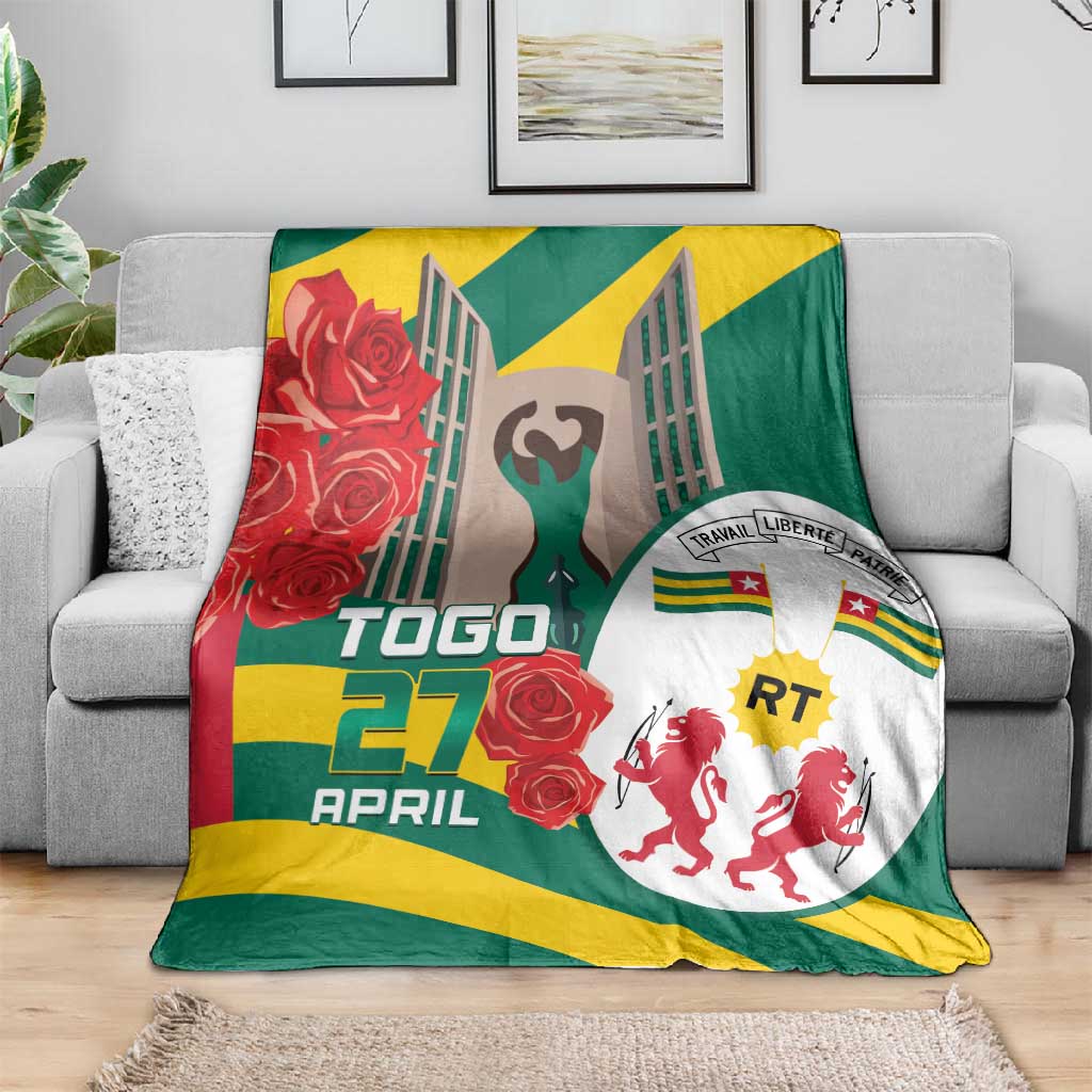 Republique Togolaise Monument de l'Independance Blanket African Pinkish Rose Coat Of Arms