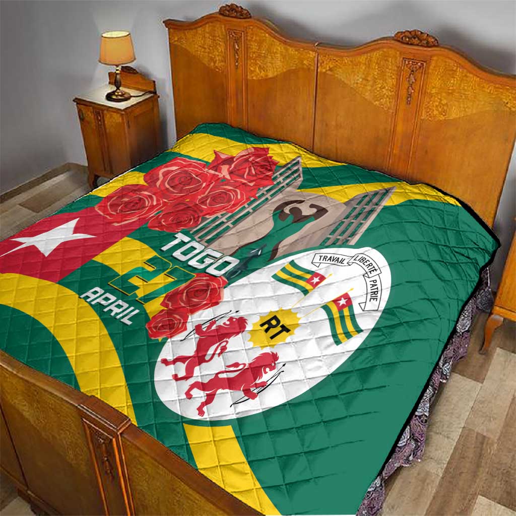 Republique Togolaise Monument de l'Independance Quilt African Pinkish Rose Coat Of Arms