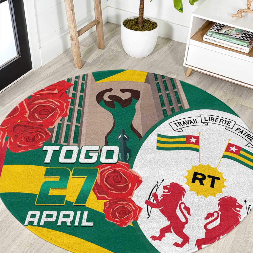 Republique Togolaise Monument de l'Independance Round Carpet African Pinkish Rose Coat Of Arms