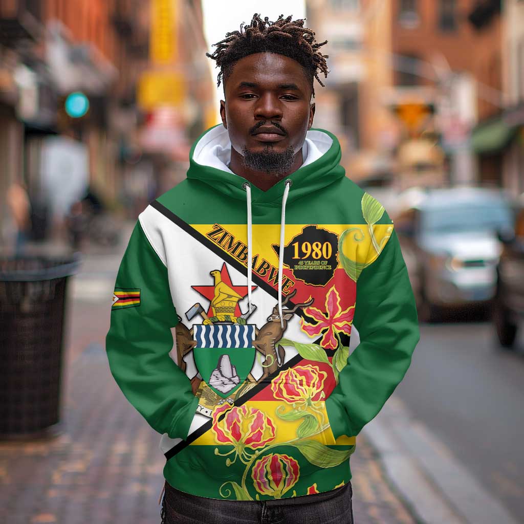 Nyika yeZimbabwe Hoodie Happy Independence Day - Flame Lily Flowers