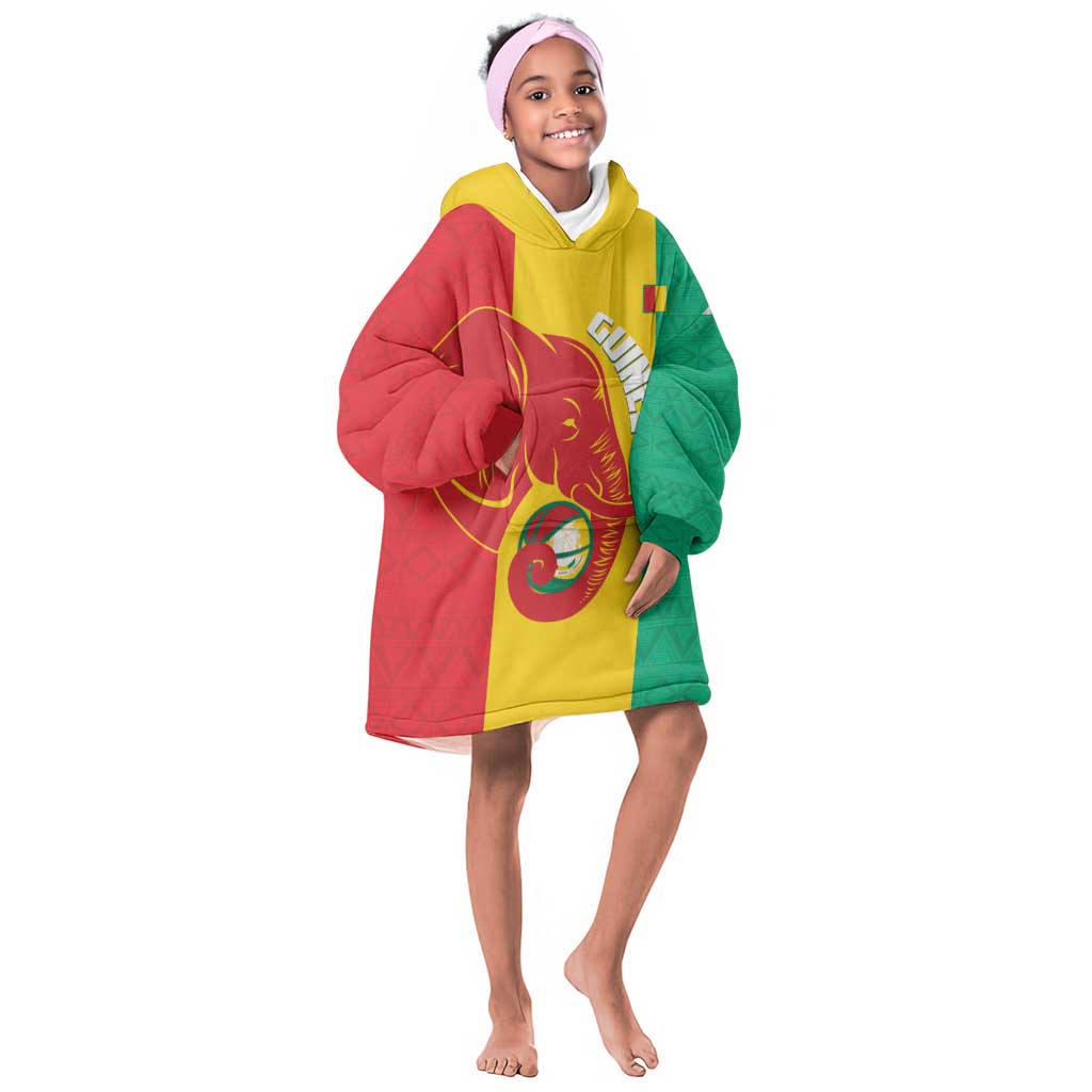 Afro Basketball Custom Guinea Kid Wearable Blanket Hoodie Syli Nationale African Pattern - African Pride