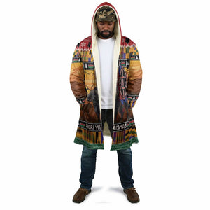 Kenya Safari Christmas Cloak Black Santa Riding Cape Buffalo - Heri ya Krismasi