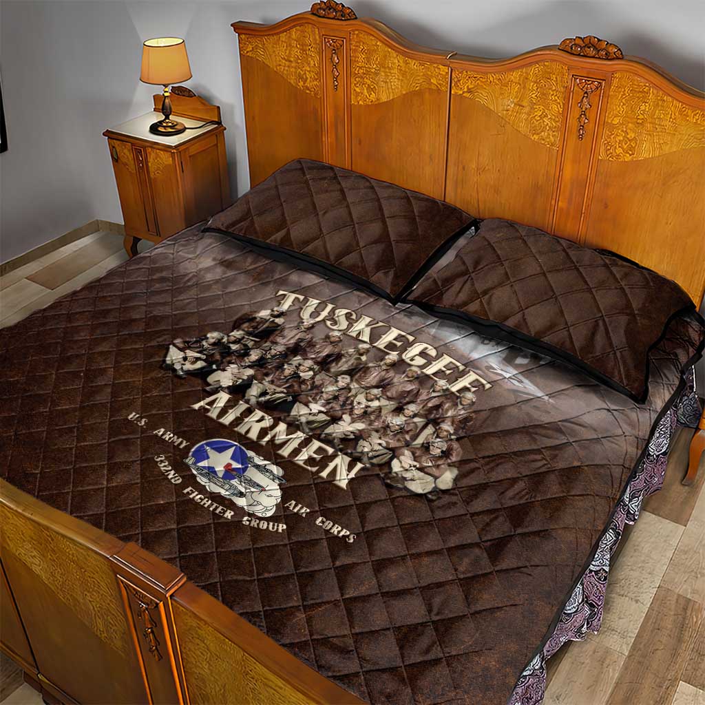 Remembering the Red Tail Heroes Quilt Bed Set Tuskegee Airmen Legacy Retro Style - African Pride