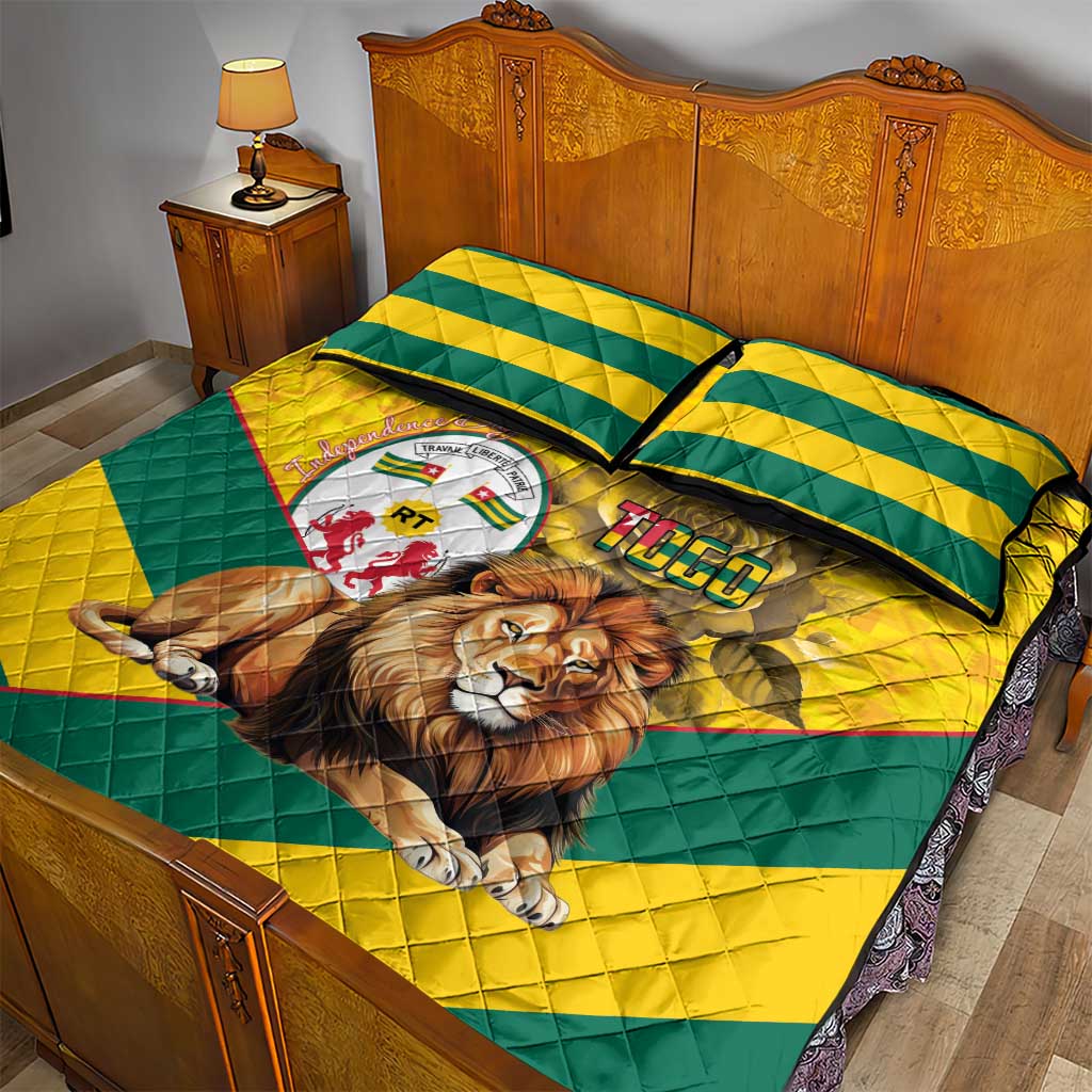 Happy Togo Independence Day Quilt Bed Set Lion With Coat Of Arms - Kente Pattern