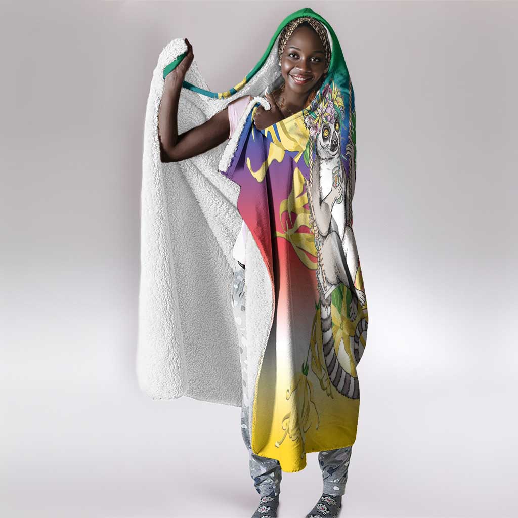 Comoros Hooded Blanket Mongoose Lemur With Ylang Ylang