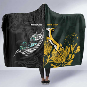 New Zealand vs South Africa Rugby Hooded Blanket Maori - African Pattern