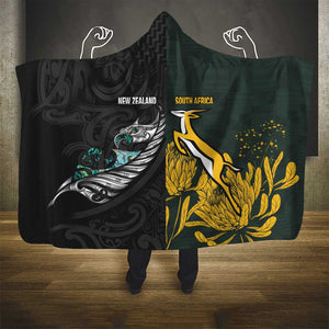 New Zealand vs South Africa Rugby Hooded Blanket Maori - African Pattern