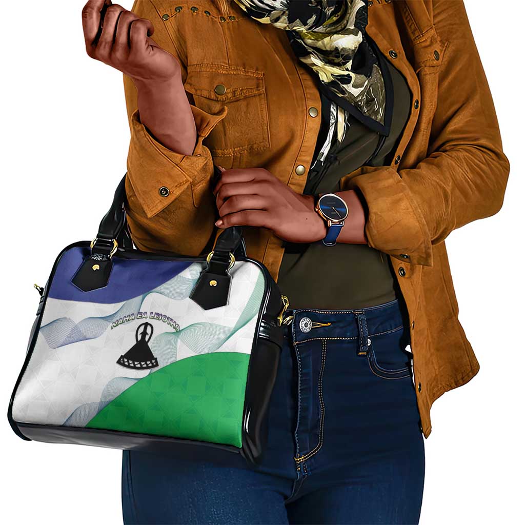 Naha ea Lesotho Shoulder Handbag Coat Of Arms With Kente Pattern - African Pride
