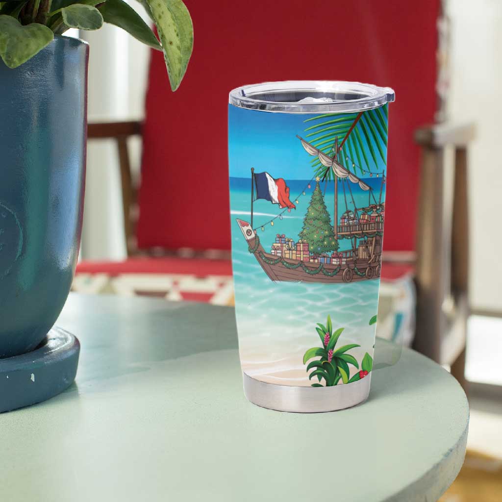 Afro Christmas in Mayotte Tumbler Cup Santa Chill on Tropical Beach - African Pride