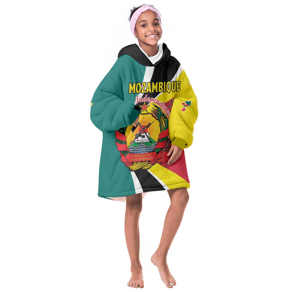 Personalized Mozambique Independence Day Kid Wearable Blanket Hoodie Coat Of Arms - Flag Style