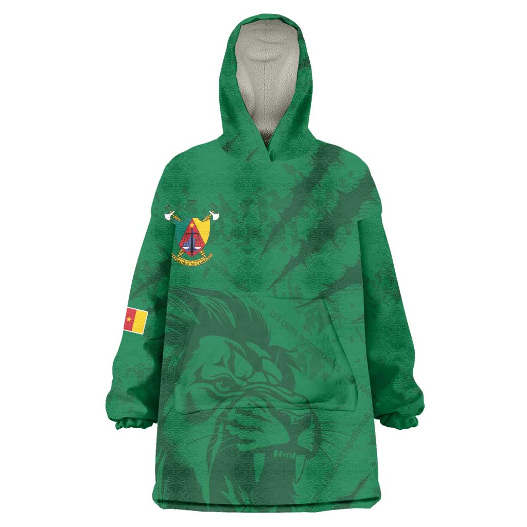 Custom Cameroon Football Kid Wearable Blanket Hoodie Go Les Lions Indomptables Go - African Pride
