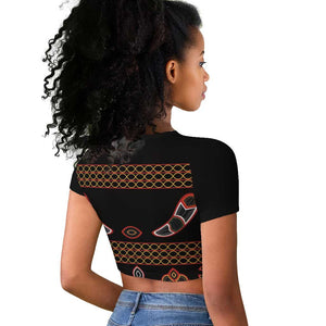 Cameroon Traditional Toghu Pattern Raglan Cropped T shirt