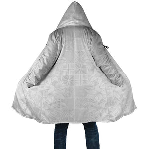 Nigeria Osun-Osogbo Festival Cloak White Lily Lei With Yoruba Pattern