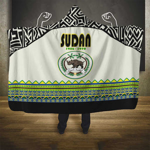 Sudan Hooded Blanket Coat Of Arms 1956-1970 With African Pattern - African Pride