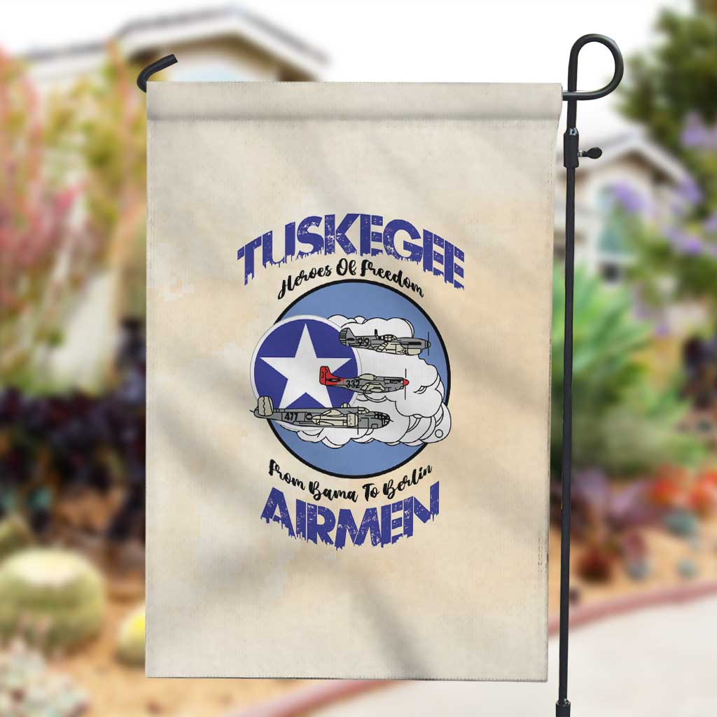 Tuskegee Airmen Red Tails Garden Flag Heroes Of Freedom Retro Style - African Pride