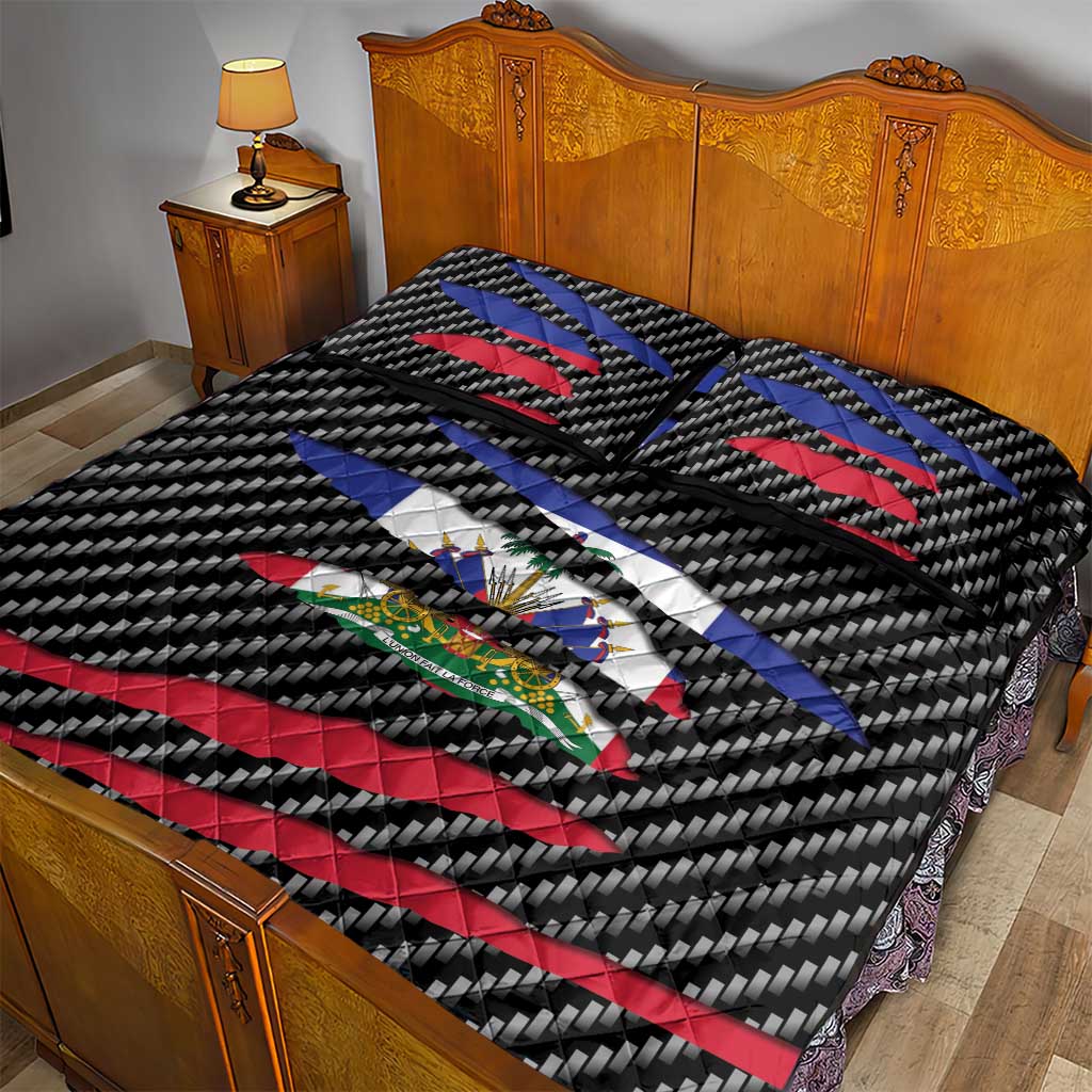 Black Haitians Beast Quilt Bed Set Ripped Flag Graphic - African Pride