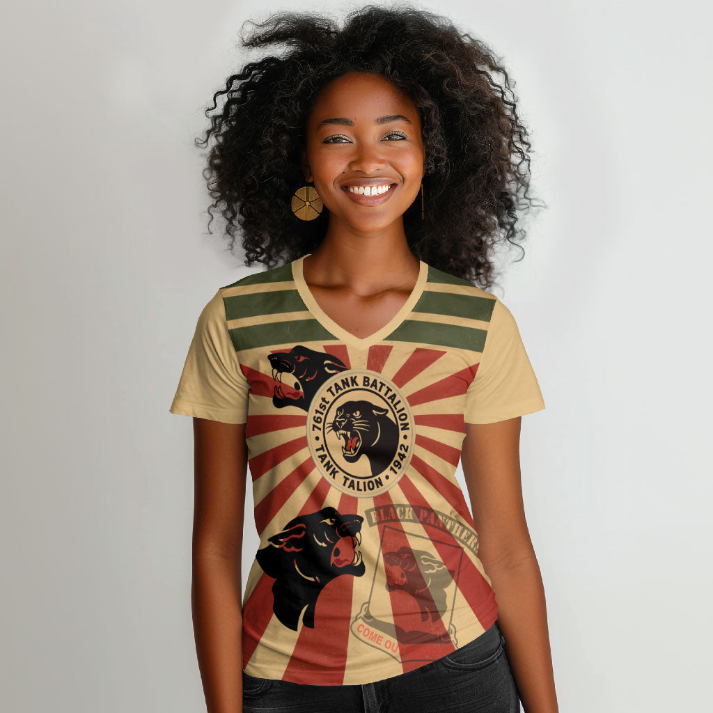 Black Panthers 761st Tank Battalion Women V-Neck T-Shirt Come Out Fighting Retro Military