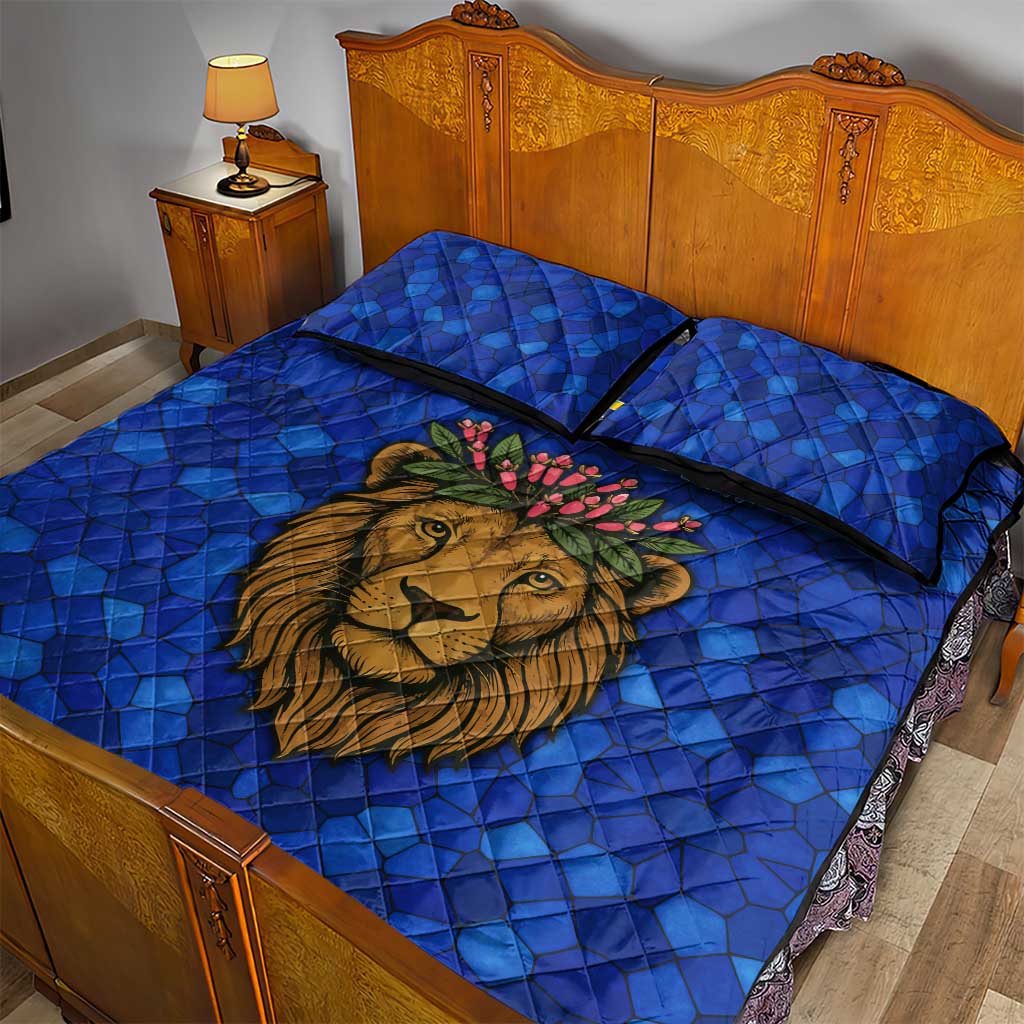 Tanzania Simba Lion Quilt Bed Set - Floral Crown and Blue Mosaic Design