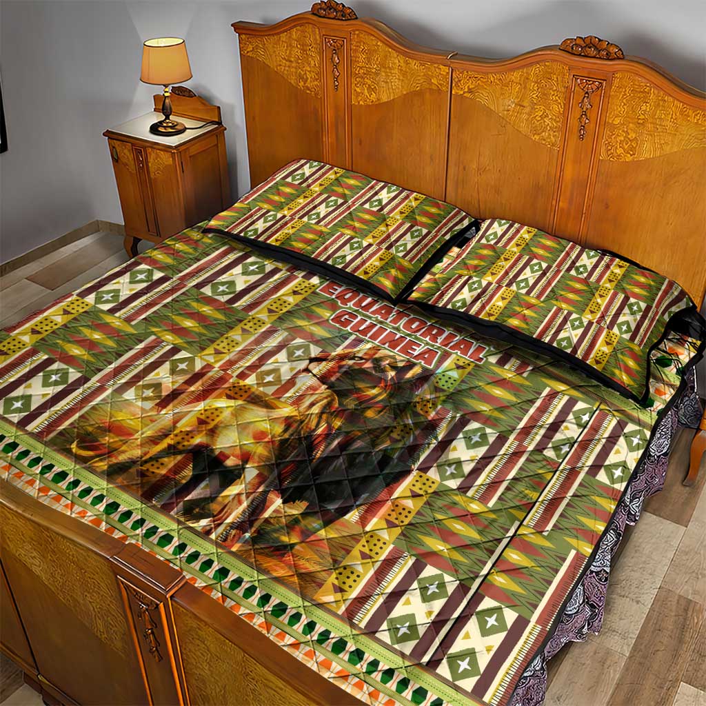 Equatorial Guinea Quilt Bed Set - Lion Print and Traditional African Kente Patterns