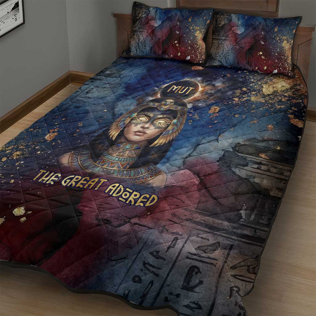 Mut Quilt Bed Set The Lioness of Thebes Egyptian Goddess Cosmic Crown Adorned Warrior Queen Design