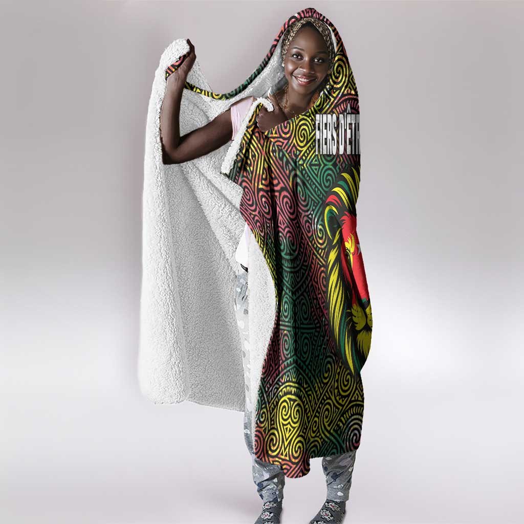 Togo Hooded Blanket Red Lion Head Design and Traditional African Pattern