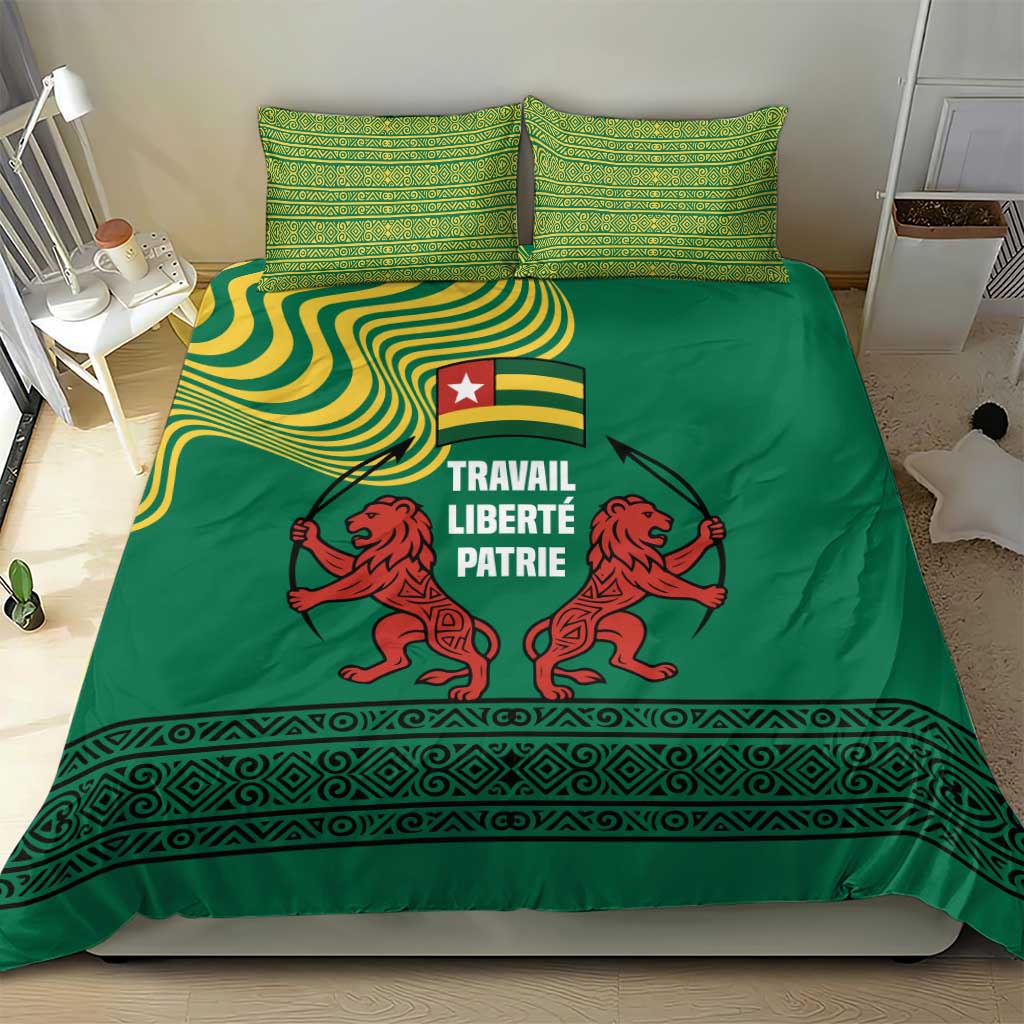 Togo Bedding Set - Red Twin Lions and Travail Liberté Patrie Slogan