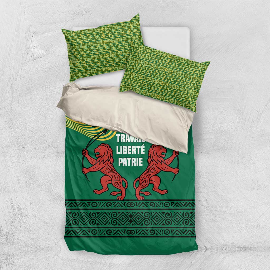 Togo Bedding Set - Red Twin Lions and Travail Liberté Patrie Slogan