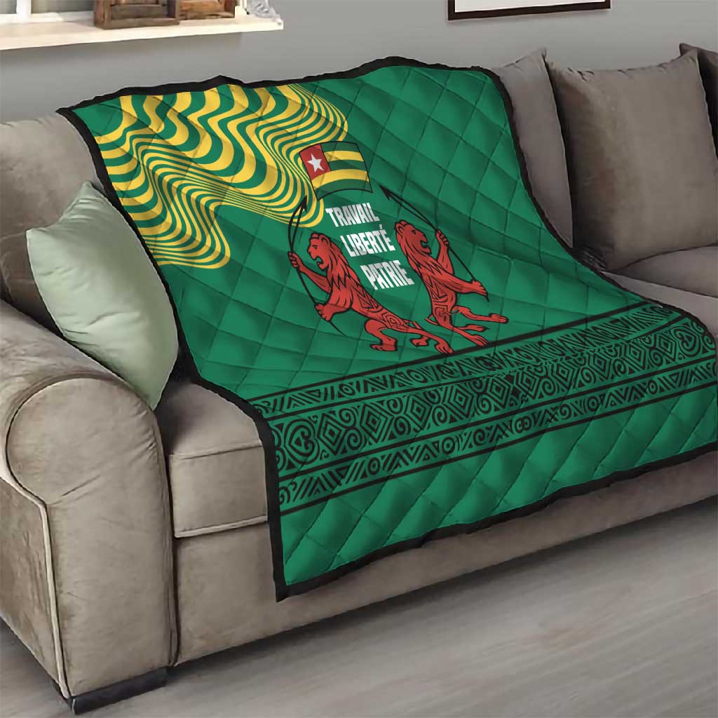 Togo Quilt - Red Twin Lions and Travail Liberté Patrie Slogan